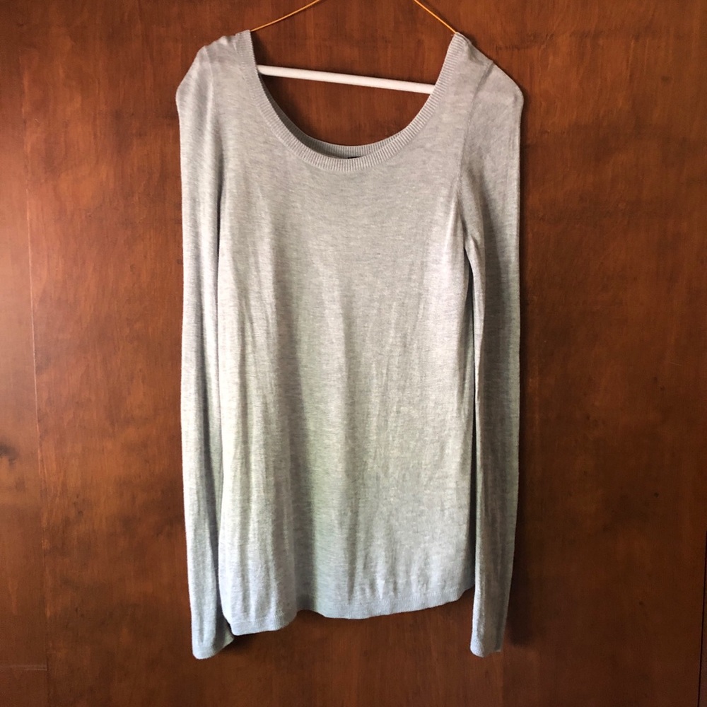 Long sleeve grey shirt/blouse